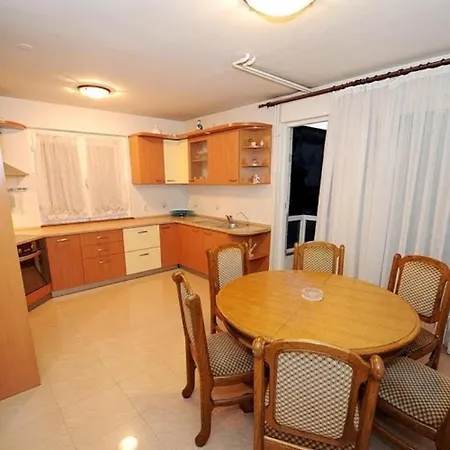 Andrea - Two Bedroom Апартаменты